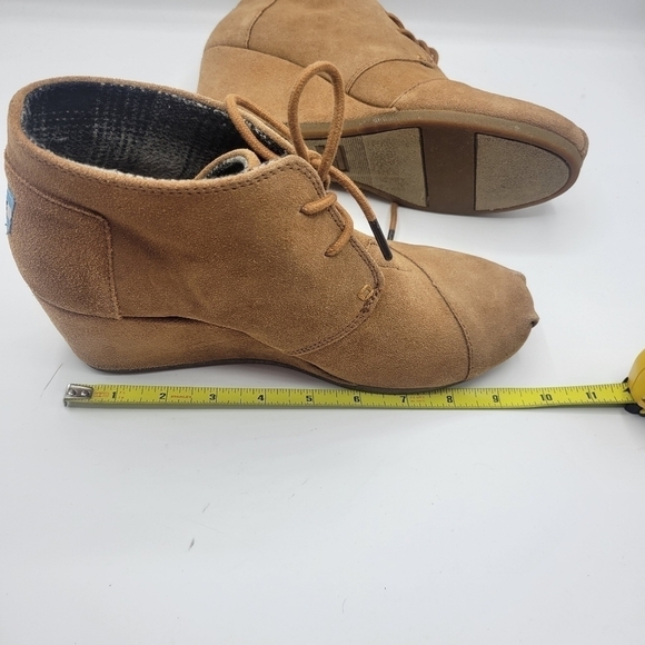 Tom heeled booties size 9.5 - Picture 10 of 12